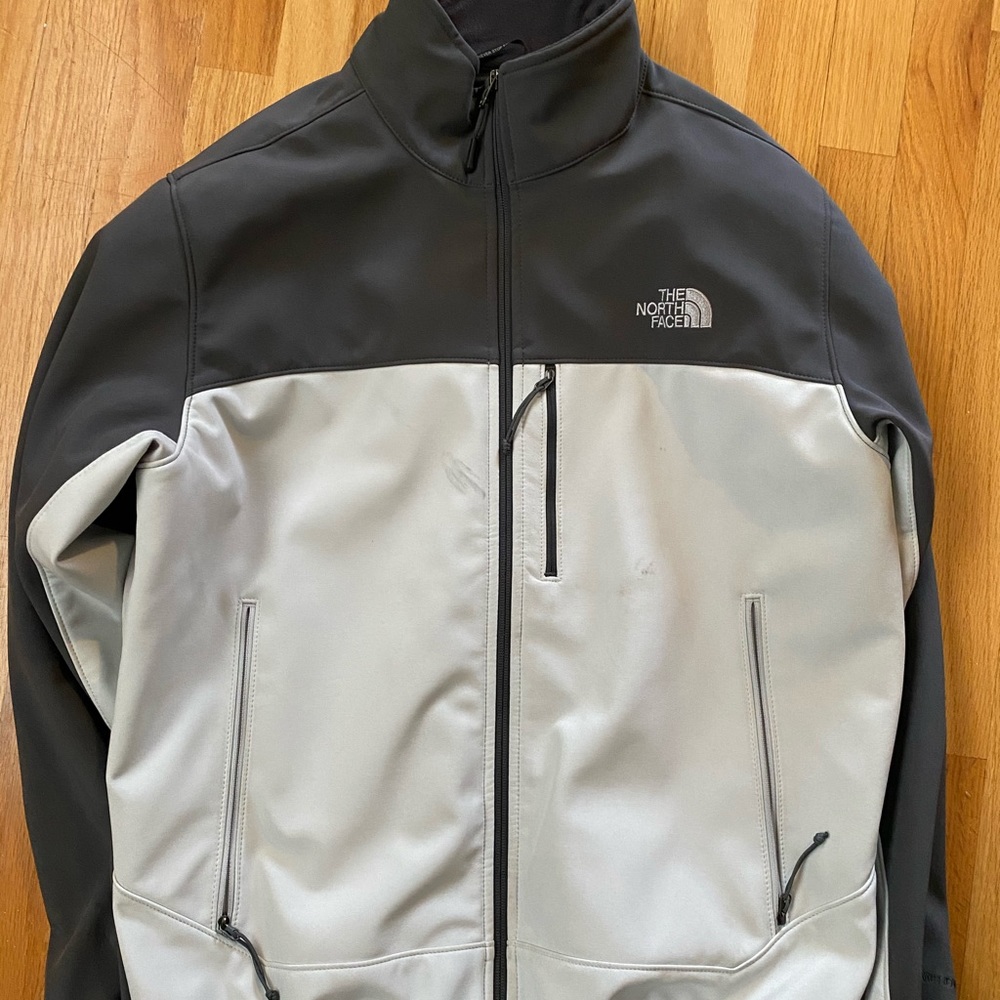 MENS NORTH FACE APEX SIZE LARGE